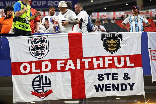 EFL club flags amongst the England fans England v Argentina, 2026 FIFA World Cup, WM, Weltmeisterschaft, Fussball Semi Final, Football, Atlanta Stadium, Atlanta, Georgia, USA - 15 Jul 2026Atlanta Atlanta Stadium Georgia (GA) United States of America  Copyright: xMichaelxZemanek Shutterstockx 16992756v