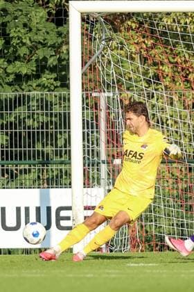 DIRKSHORN , 15-07-2026 , Sportpark Dirkshorn , season 2026 2027 , match between AZ and RSC Anderlecht , picture shows , AZ goalkeeper Jari De Busser AZ - Anderlecht (friendly)  x205043409x Copyright: