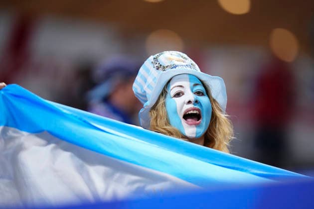 July 15, 2026, Atlanta, Georgia, United States: Supporter of Argentina poses for the photo during the FIFA World Cup, WM, Weltmeisterschaft, Fussball 2026 Semi Final match between England and Argentina at Atlanta Stadium on July 15, 2026 in Atlanta, Georgia. Atlanta United States - ZUMAa181 20260715_zaa_a181_035 Copyright: xJosexBretonx