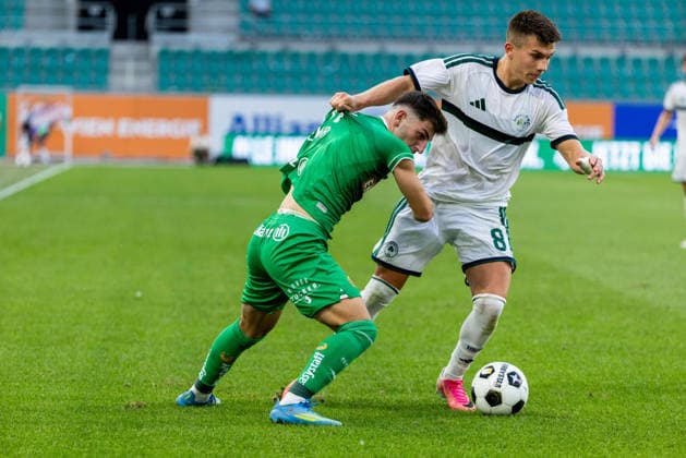 SOCCER - Rapid vs Panathinaikos, test match VIENNA,AUSTRIA,15.JUL.26 - SOCCER - ADMIRAL Bundesliga, Super League, SK Rapid Wien vs Panathinaikos Athen, test match. Image shows Furkan Demir (Rapid) and Adriano Jagusic (Panathinaikos).  GEPAxpictures xPhilippxBrem