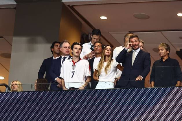 David Beckham emotional ahead of kick-off, with Victoria Beckham, Romeo Beckham, Cruz Beckham and Harper Beckham England v Argentina, 2026 FIFA World Cup, WM, Weltmeisterschaft, Fussball Semi Final, Football, Atlanta Stadium, Atlanta, Georgia, USA - 15 Jul 2026Atlanta Atlanta Stadium Georgia (GA) United States of America  Copyright: xMichaelxZemanek Shutterstockx 16992756ak