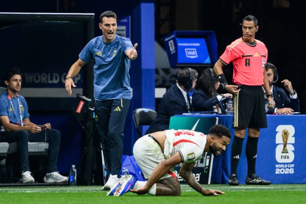 260715 Head coach Lionel Sebastian Scaloni of Argentina and Morgan Rogers of England during the FIFA World Cup, WM, Weltmeisterschaft, Fussball 2026 semifinal football match between England and Argentina on July 15, 2026 in Atlanta. Photo: Joel Marklund BILDBYRAN kod JM JM0828 bbeng fotboll football soccer fotball vm fotbolls-vm fotball-vm fotbolls-vm 2026 fifa world cup 2026 semifinal england argentina *** July 15, 2026: Argentina head coach Lionel Sebastian Scaloni and England’s Morgan Rogers during the 2026 FIFA World Cup soccer semifinal match between England and Argentina on July 15, 2026 in Atlanta. Photo by Joel Marklund. BILDBYRAN code JM JM0828 bbeng soccer football soccer World Cup soccer World Cup 2026 FIFA World Cup 2026 semifinal England Argentina  Copyright: JOELxMARKLUND BB260715JM044