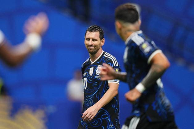 England v Argentina - FIFA World Cup, WM, Weltmeisterschaft, Fussball 2026 - Semi Finals ATLANTA, USA - JULY 15: Lionel Messi (10) of Argentina gestures during the 2026 FIFA World Cup semi-final match between England and Argentina at Mercedes-Benz Stadium (Atlanta Stadium) in Atlanta, Georgia, United States on July 15, 2026. Evrim Aydin Anadolu Georgia United States. Editorial use only. Please get in touch for any other usage.  Copyright: x2026xAnadoluxEvrimxAydinx