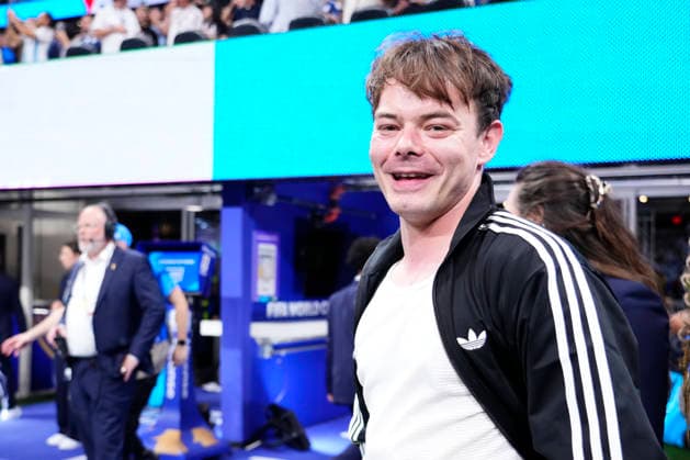 England v Argentina: Semi Final - FIFA World Cup, WM, Weltmeisterschaft, Fussball 2026 Charlie Heaton attends during the FIFA World Cup 2026 Semi Final match between England and Argentina at Atlanta Stadium on July 15, 2026 in Atlanta, Georgia. Atlanta GA United States  Copyright: xJosexBretonx originalFilename:bretonhernandez-englandv260715_npc77.jpg