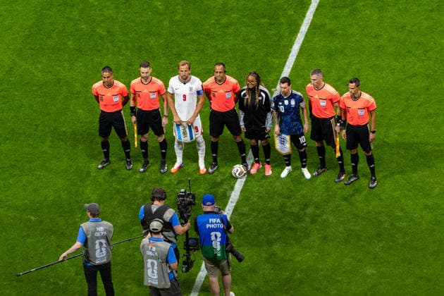 Harry Kane, Lionel Messi and Ismail Elfath seen during FIFA World Cup, WM, Weltmeisterschaft, Fussball WM, Weltmeisterschaft, Fussball 2026 semifinal game between national teams of England and Argentina (Grzegorz Wajda Ball Raw Images) Atlanta Atlanta Stadium Georgia USA Copyright: xGrzegorzxWajdax GW_ENGvARG-08