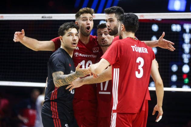Serbia v Turkiye - Men s Volleyball Nations League BELGRADE, SERBIA - JULY 15: Players of Turkiye celebrate after score during the Men s Volleyball Nations League match between Serbia and Turkiye in Belgrade, Serbia on July 15, 2026. Filip Stevanovic Anadolu Belgrade Serbia. Editorial use only. Please get in touch for any other usage.  Copyright: x2026xAnadoluxFilipxStevanovicx