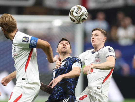 (260716) -- ATLANTA, July 16, 2026 -- Lionel Messi (C) of Argentina vies with Elliot Anderson (R) of England during the semifinal match between Argentina and England at the 2026 FIFA World Cup, WM, Weltmeisterschaft, Fussball at Atlanta Stadium in Atlanta, the United States, July 15, 2026. ) (SP)U.S.-ATLANTA-FOOTBALL-FIFA WORLD CUP-SEMIFINAL-ARG VS ENG LixMing 