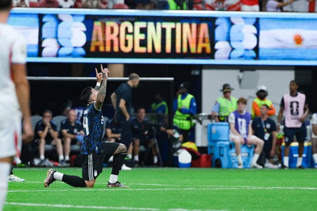 Enzo Fernandez of Argentina celebrates after scoring the team s first goal during a FIFA Men’s World Cup 2026 semi-final football match between England and Argentina at Atlanta Stadium, in Atlanta on July 15th 2026 (Photo by Leo Barrilari SPP)  Copyright: xLeoxBarrilari SPPx Sportspressphoto_SPR191506