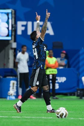 Enzo Fernandez of Argentina celebrates after scoring the team s first goal during a FIFA Men’s World Cup 2026 semi-final football match between England and Argentina at Atlanta Stadium, in Atlanta on July 15th 2026 (Photo by Leo Barrilari SPP)  Copyright: xLeoxBarrilari SPPx Sportspressphoto_SPR191507