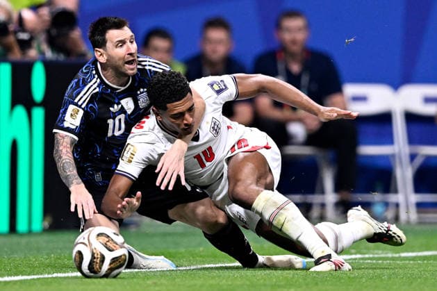 2026-07-15 England v Argentina - Semi Final - FIFA World Cup, WM, Weltmeisterschaft, Fussball 2026 ATLANTA, UNITED STATES - JULY 15: Lionel Messi of Argentina, Jude Bellingham of England during the Semi Final - FIFA World Cup 2026 match between England and Argentina at Atlanta Stadium on July 15, 2026 in Atlanta, Georgia. (Photo by Pablo Morano BSR Agency) Atlanta United States Content not available for redistribution in The Netherlands directly or indirectly through any third parties. Copyright: xBSRxAgencyx