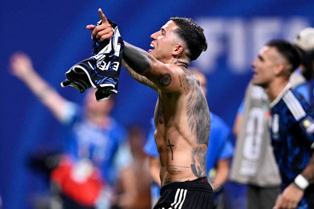 2026-07-15 England v Argentina - Semi Final - FIFA World Cup, WM, Weltmeisterschaft, Fussball 2026 ATLANTA, UNITED STATES - JULY 15: Enzo Fernandez of Argentina celebrating his sides victory during the Semi Final - FIFA World Cup 2026 match between England and Argentina at Atlanta Stadium on July 15, 2026 in Atlanta, Georgia. (Photo by Pablo Morano BSR Agency) Atlanta United States Content not available for redistribution in The Netherlands directly or indirectly through any third parties. Copyright: xBSRxAgencyx