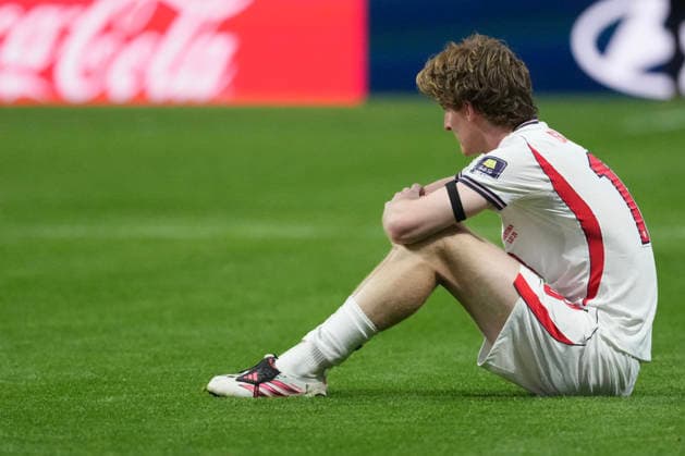 Anthony Gordon of England reacts at the end of the 2026 FIFA World Cup, WM, Weltmeisterschaft, Fussball semifinal match between England and Argentina at Mercedes-Benz Stadium in Atlanta, United States 15 July 2026. FIFA World Cup 2026 Semifinals: England - Argentina !ACHTUNG: NUR REDAKTIONELLE NUTZUNG!  Copyright: xOctavioxGuzmánx AMDEP8797 20260715-55020904962_1