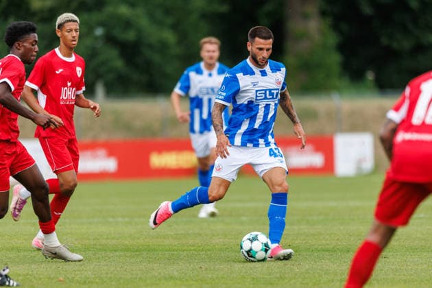 Leon Dajaku (Rostock) ; GER, FC Hansa Rostock vs. Greifswalder FC, Fußball, Männer, 3. Liga, Testspiel, Spielzeit 2026 2027, 15.07.2026 Neuruppin Volksparkstadion Brandenburg Deutschland *** Leon Dajaku Rostock GER, FC Hansa Rostock vs. Greifswalder FC, Soccer, Men, 3rd Division, Friendly Match, 2026–2027 Season, July 15, 2026, Neuruppin Volksparkstadion, Brandenburg, Germany