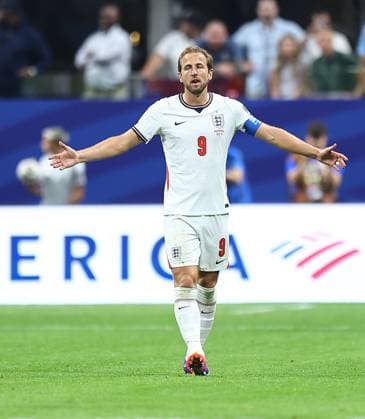Harry Kane of England reacts England v Argentina, 2026 FIFA World Cup, WM, Weltmeisterschaft, Fussball Semi Final, Football, Atlanta Stadium, Atlanta, Georgia, USA - 15 Jul 2026Atlanta Atlanta Stadium Georgia (GA) United States of America  Copyright: xMichaelxZemanek Shutterstockx 16992756fh
