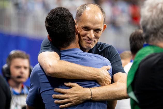 FOOTBALL : Argentina vs England Demi-finale de la Coupe du Monde de la FIFA 2026. Mercedes-Benz Stadium, Atlanta, Georgia, Etats-Unis. 15 07 2026. Lionel Sebastian Scaloni (Head Coach, Argentine) Thomas Tuchel, selectionneur de l equipe du England  Copyright: xelyxandroxcegarrax
