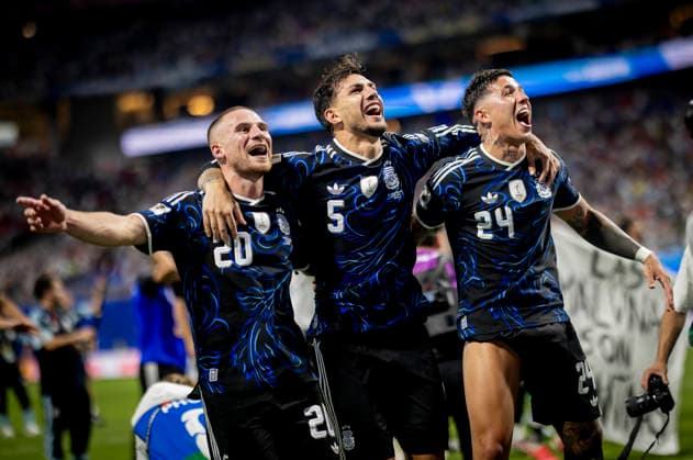 Atlanta, USA 15th Jul 2026. Final jubilation Alexis Mac Allister (ARG) Leandro Paredes (ARG) Enzo Fernandez (ARG) England - Argentina World Cup England - Argentinien 15.07.2026 *** Atlanta, USA, July 15, 2026: Jubilation after the final—Alexis Mac Allister (ARG), Leandro Paredes (ARG), Enzo Fernández (ARG), England, Argentina, World Cup, England vs. Argentina, July 15, 2026