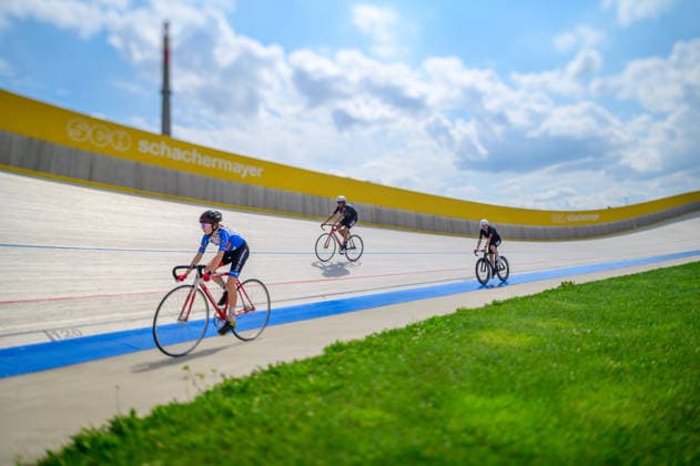 linz, austria, 15 july 2026, austrian youth championship in Track cycling, Rad, Radsport, Bahnrad, Bahn at the hello yellow velodrom *** Linz, Österreich, 15. Juli 2026, Österreichische Jugendmeisterschaft im Bahnradfahren im Hello Yellow -Velodrom Copyright: xx