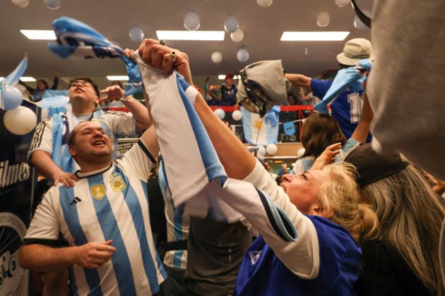July 15, 2026, Buenos Aires, Buenos Aires, Argentina: Argentines celebrate around the Obelisk in B.A. after beating England in the semifinal and securing a spot in the World Cup final against Spain. World News - July 15, 2026  - ZUMAa188 0861759552st Copyright: xPaulaxAcunzox