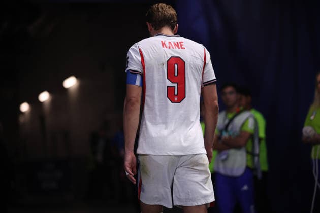 England v Argentina: Semi Final - FIFA World Cup, WM, Weltmeisterschaft, Fussball 2026 England s Harry Kane heads off down the tunnel after the FIFA World Cup semi-final match between England and Argentina at the AKA Mercedes-Benz Stadium in Atlanta, United States, on July 15, 2026. Atlanta Georgia United Kingdom  Copyright: xMIxNewsx originalFilename:fletcher-englandv260715_npoUo.jpg