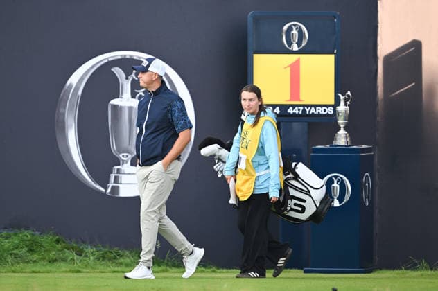 Joe Dean and his caddie and fiancee, Emily Lyle, walk onto the 1st Tee 154th Open Golf Championships, Royal Birkdale, Southport, UK - 16 Jul 2026Southport Royal Birkdale United Kingdom  Copyright: xGreigxCowie Shutterstockx 16988293p