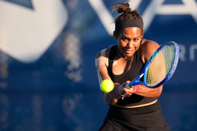 Vanda Pharmaceuticals Athens Open - Day 3 Carmen Corley of the United States plays alongside partner Alexandra Osborne of Australia during their Round of 16 doubles match against Maia Lumsden of Great Britain and Qianhui Tang of China at the 2026 Vanda Pharmaceuticals Athens Open Women s tennis tournament at the Athens Olympic Tennis Centre in Athens, Greece, on July 15, 2026. Athens Athens Greece  Copyright: xOwenxHammondx originalFilename:hammond-2026vand260715_npSUz.jpg