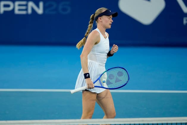 Vanda Pharmaceuticals Athens Open - Day 3 Harriet Dart of Great Britain competes against fourth-seeded Maria Sakkari of Greece during their Round of 16 match at the 2026 Vanda Pharmaceuticals Athens Open Women s tennis tournament at the Athens Olympic Tennis Centre in Athens, Greece, on July 15, 2026. Athens Athens Greece  Copyright: xOwenxHammondx originalFilename:hammond-2026vand260715_np3fD.jpg