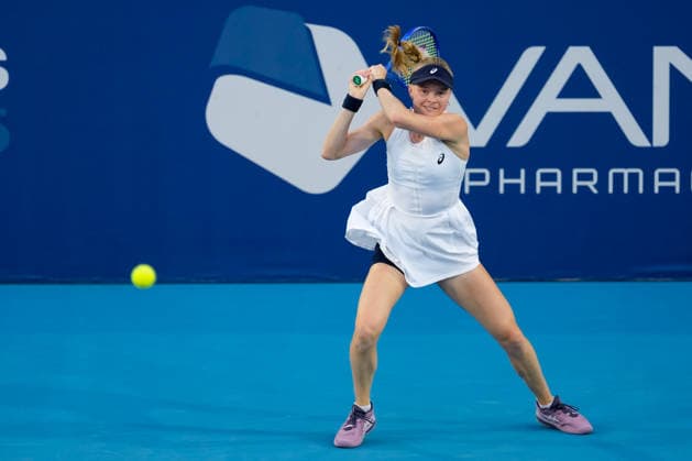 Vanda Pharmaceuticals Athens Open - Day 3 Harriet Dart of Great Britain competes against fourth-seeded Maria Sakkari of Greece during their Round of 16 match at the 2026 Vanda Pharmaceuticals Athens Open Women s tennis tournament at the Athens Olympic Tennis Centre in Athens, Greece, on July 15, 2026. Athens Athens Greece  Copyright: xOwenxHammondx originalFilename:hammond-2026vand260715_npuZh.jpg
