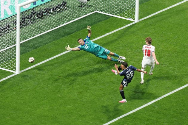 England v Argentina 15 July 2026, Atlanta - FIFA World Cup, WM, Weltmeisterschaft, Fussball Football - Semi-Final - England v Argentina - Anthony Gordon of England scores the opening goal - Photo: Charlotte Wilson Offside. Atlanta USA *** England gegen Argentinien, 15. Juli 2026, Atlanta, Halbfinale der FIFA-Fußball-Weltmeisterschaft: England gegen Argentinien – Anthony Gordon aus England erzielt das erste Tor. Foto: Charlotte Wilson. Abseits. Atlanta, USA  Copyright: xCharlottexWilsonx xOffsidexOffside