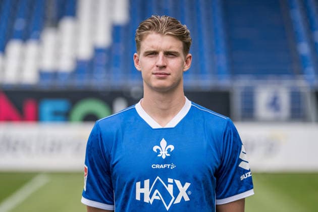 15.07.2026, xfux, Fussball 2.Bundesliga, SV Darmstadt 98 Fototermin Saison 2026 2027 - Porträttermin 2026 2027, v.l. Grayson Dettoni (SV Darmstadt 98) Darmstadt *** July 15, 2026, xfux, Soccer, 2. Bundesliga, SV Darmstadt 98 Photo Shoot for the 2026–2027 Season, Portrait Session for the 2026–2027 Season, from left: Grayson Dettoni, SV Darmstadt 98, Darmstadt