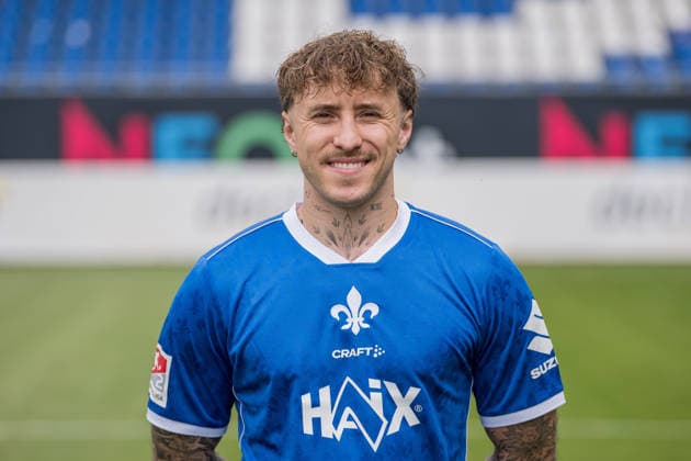15.07.2026, xfux, Fussball 2.Bundesliga, SV Darmstadt 98 Fototermin Saison 2026 2027 - Porträttermin 2026 2027, v.l. Luca Marseiler (SV Darmstadt 98) Darmstadt *** July 15, 2026, xfux, Soccer, 2. Bundesliga, SV Darmstadt 98 Photo Shoot for the 2026–2027 Season, Portrait Session for the 2026–2027 Season, from left: Luca Marseiler, SV Darmstadt 98, Darmstadt