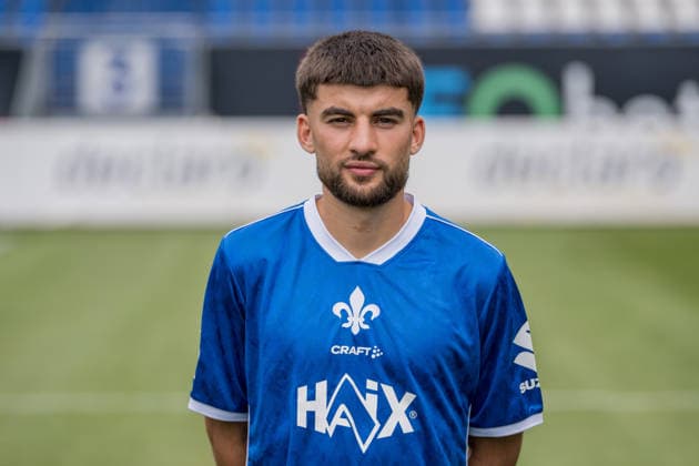 15.07.2026, xfux, Fussball 2.Bundesliga, SV Darmstadt 98 Fototermin Saison 2026 2027 - Porträttermin 2026 2027, v.l. Ibrahim El Kadiri (SV Darmstadt 98) Darmstadt *** July 15, 2026, xfux, Soccer, 2. Bundesliga, SV Darmstadt 98, Photo Shoot for the 2026–2027 Season, Portrait Session for the 2026–2027 Season, from left: Ibrahim El Kadiri, SV Darmstadt 98, Darmstadt