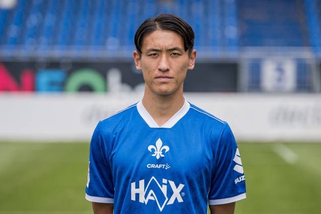 15.07.2026, xfux, Fussball 2.Bundesliga, SV Darmstadt 98 Fototermin Saison 2026 2027 - Porträttermin 2026 2027, v.l. Hiroki Akiyama (SV Darmstadt 98) Darmstadt *** July 15, 2026, xfux, Soccer, 2. Bundesliga, SV Darmstadt 98 Photo Shoot for the 2026–2027 Season, Portrait Session for the 2026–2027 Season, from left: Hiroki Akiyama, SV Darmstadt 98, Darmstadt