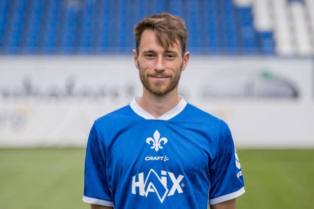 15.07.2026, xfux, Fussball 2.Bundesliga, SV Darmstadt 98 Fototermin Saison 2026 2027 - Porträttermin 2026 2027, v.l. Matthias Bader (SV Darmstadt 98) Darmstadt *** July 15, 2026, xfux, Soccer, 2. Bundesliga, SV Darmstadt 98 Photo Shoot for the 2026–2027 Season, Portrait Session for the 2026–2027 Season, from left: Matthias Bader, SV Darmstadt 98, Darmstadt