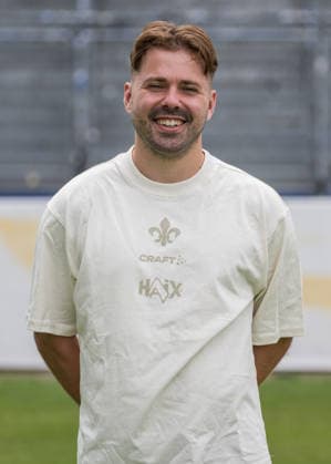 15.07.2026, xfux, Fussball 2.Bundesliga, SV Darmstadt 98 Fototermin Saison 2026 2027 - Porträttermin 2026 2027, v.l. Physiotherapeut Maximilian Schubert (SV Darmstadt 98) Darmstadt *** July 15, 2026, xfux, Soccer, 2. Bundesliga, SV Darmstadt 98, Photo Shoot for the 2026–2027 Season, Portrait Session for the 2026–2027 Season, from left: Physical Therapist Maximilian Schubert, SV Darmstadt 98, Darmstadt