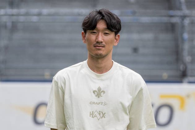 15.07.2026, xfux, Fussball 2.Bundesliga, SV Darmstadt 98 Fototermin Saison 2026 2027 - Porträttermin 2026 2027, v.l. Physiotherapeut Shohei Nozawa (SV Darmstadt 98) Darmstadt *** July 15, 2026, xfux, Soccer, 2. Bundesliga, SV Darmstadt 98 Photo Shoot for the 2026–2027 Season, Portrait Session for the 2026–2027 Season, from left: Physical Therapist Shohei Nozawa, SV Darmstadt 98, Darmstadt