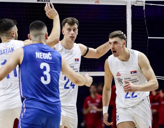 Men s Volleyball Nations League - Belgrade 2026 Serbia s Veljko Masulovic (R) and Serbia s Vuk Kulpinac react during the MenÕs Volleyball Nations League Pool 7 match between Serbia and Turkiye at Belgrade Arena on July 15, 2026 in Belgrade, Serbia. Belgrade Serbia Copyright: xSrdjanxStevanovicx x