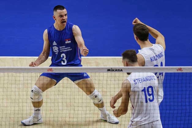 Men s Volleyball Nations League - Belgrade 2026 Serbia s Stefan Negic (L) Serbia s Aleksandar Stefanovic and Serbia s Vuk Kulpinac react during the MenÕs Volleyball Nations League Pool 7 match between Serbia and Turkiye at Belgrade Arena on July 15, 2026 in Belgrade, Serbia. Belgrade Serbia Copyright: xSrdjanxStevanovicx x