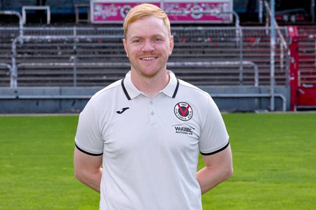 Cheftrainer Marian Wilhelm; FC Viktoria Köln 1904 e.V.; 3.Liga, Porträttermin 2026 2027 am 16.07.2026 im Sportpark Höhenberg Nordrhein-Westfalen Deutschland *** Head Coach Marian Wilhelm, FC Viktoria Köln 1904 e.V., 3. Liga; profile session for the 2026–2027 season on July 16, 2026, at Sportpark Höhenberg, North Rhine-Westphalia, Germany