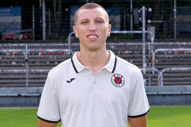 Teammanager Arne Menkhaus; FC Viktoria Köln 1904 e.V.; 3.Liga, Porträttermin 2026 2027 am 16.07.2026 im Sportpark Höhenberg Nordrhein-Westfalen Deutschland *** Team Manager Arne Menkhaus, FC Viktoria Köln 1904 e.V., 3. Liga; profile interview for the 2026–2027 season on July 16, 2026, at Sportpark Höhenberg, North Rhine-Westphalia, Germany