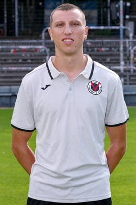 Teammanager Arne Menkhaus; FC Viktoria Köln 1904 e.V.; 3.Liga, Porträttermin 2026 2027 am 16.07.2026 im Sportpark Höhenberg Nordrhein-Westfalen Deutschland *** Team Manager Arne Menkhaus, FC Viktoria Köln 1904 e.V., 3. Liga; profile interview for the 2026–2027 season on July 16, 2026, at Sportpark Höhenberg, North Rhine-Westphalia, Germany