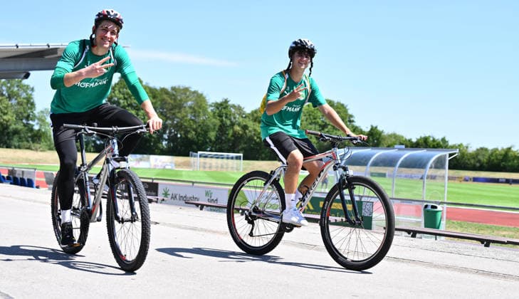 16.07.2026 - Fussball - 2. Bundesliga - Saison 2026 2027 - SpVgg Greuther Fürth Fuerth - Trainingslager Bad Wörishofen - - xwoxzix - Theo Menapace (41, SpVgg Greuther Fürth ) Luis Daehne (46, SpVgg Greuther Fürth ) auf Fahrrad *** July 16, 2026 Soccer 2. Bundesliga 2026–2027 Season SpVgg Greuther Fürth Fürth Training Camp in Bad Wörishofen xwoxzix Theo Menapace 41, SpVgg Greuther Fürth Luis Daehne 46, SpVgg Greuther Fürth on a bicycle