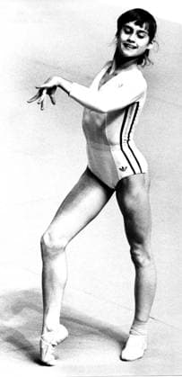 September 22, 1976, Montreal, Pq, Canada: ARCHIVES - La gymnaste roumaine Nadia Comaneci, mo daillo e d or aux Jeux olympiques de 1976, exo cute son exercice au sol. (Photo CP Archives) Nadja Makes Her Move  - ZUMAc35_ 19760922_zaf_c35_001 Copyright: xFilex