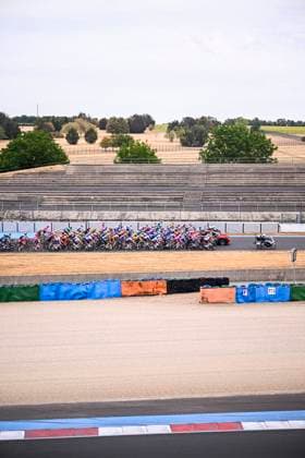 Tour de France 2026 Stage 12 CHALON-SUR-SAONE, FRANCE - JULY 16 : Illustration picture of the start of the race during stage 12 of the 113rd edition of Tour de France an UCI World Tour 2.UWT cycling road race stage for Men Elite of 181 km with start in Circuit Nevers Magny-Cours and finish in Chalon-sur-Saone on July 16, 2026 in Chalon-sur-Saone, France, 16 07 2026 Chalon-sur-Saone France  Copyright: xTomasxSiskx