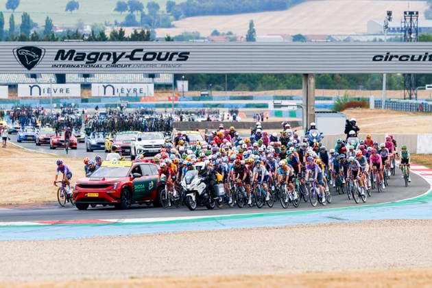 Tour de France 2026 Stage 12 CHALON-SUR-SAONE, FRANCE - JULY 16 : Illustration picture of the start of the race during stage 12 of the 113rd edition of Tour de France an UCI World Tour 2.UWT cycling road race stage for Men Elite of 181 km with start in Circuit Nevers Magny-Cours and finish in Chalon-sur-Saone on July 16, 2026 in Chalon-sur-Saone, France, 16 07 2026 Chalon-sur-Saone France  Copyright: xLucaxBettinix
