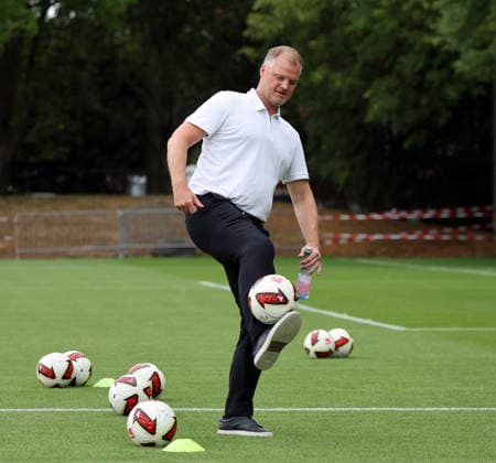 16.07.26 VfB Stuttgart Training Deutschland, Stuttgart, 16.07.2026, Fussball, Bundesliga, Saison 2026 2027, VfB Stuttgart Training: Fabian Wohlgemuth (Vorstand . *** July 26, 2016 VfB Stuttgart Training Germany, Stuttgart, July 16, 2026, Soccer, Bundesliga, 2026–2027 Season, VfB Stuttgart Training Fabian Wohlgemuth, Director of Sports