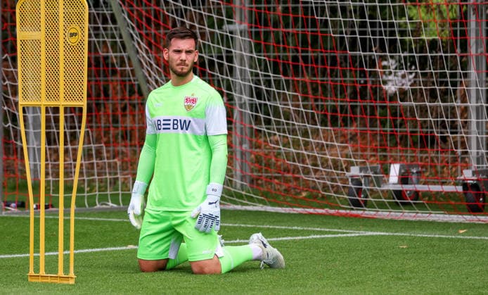 2026.07.16, Deutschland, Stuttgart, Fußball VfB Stuttgart Trainingsauftakt, Dennis Seimen *** July 16, 2026, Germany, Stuttgart, Soccer: VfB Stuttgart Starts Training, Dennis Seimen