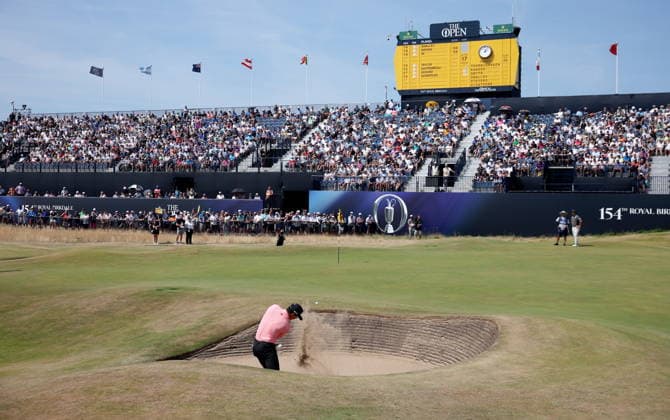 154th Open Golf Championships - Round 1 Michael Thorbjornsen of the USA plays from the bunker on the 18th hole during Round 1 at the British Open Golf Championships at Royal Birkdale in Southport, Britain, 16 July 2026. SOUTHPORT United Kingdom  Copyright: xADAMxVAUGHANx