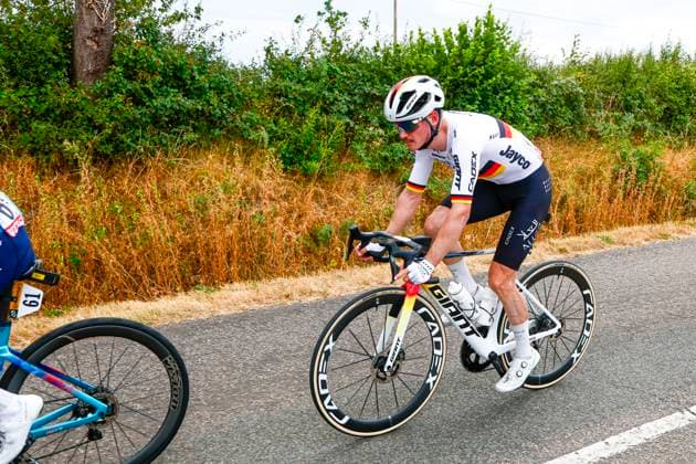Tour de France 2026 Stage 12 CHALON-SUR-SAONE, FRANCE - JULY 16 : Engelhardt Felix (GER) of Team Jayco AlUla in action during stage 12 of the 113rd edition of Tour de France an UCI World Tour 2.UWT cycling road race stage for Men Elite of 181 km with start in Circuit Nevers Magny-Cours and finish in Chalon-sur-Saone on July 16, 2026 in Chalon-sur-Saone, France, 16 07 2026 Chalon-sur-Saone France  Copyright: xLucaxBettinix