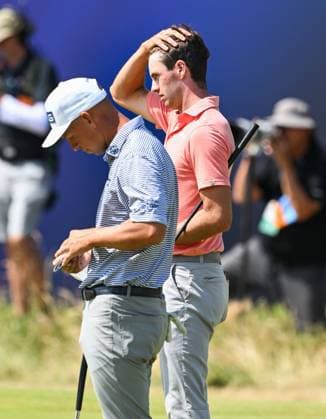 Alex Smalley (USA) looks dejected on the 18th Green after leading on -5 on the tee, he double bogeyed the 18th, to drop back to -3 154th Open Golf Championships, Royal Birkdale, Southport, UK - 16 Jul 2026Southport Royal Birkdale United Kingdom  Copyright: xGreigxCowie Shutterstockx 16988293cw