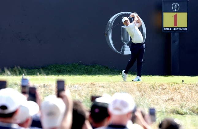 154th Open Golf Championships - Round 1 Rory McIlroy of Northern Ireland tees off on the 1st hole during Round 1 at the British Open Golf Championships at Royal Birkdale in Southport, Britain, 16 July 2026. SOUTHPORT United Kingdom  Copyright: xADAMxVAUGHANx